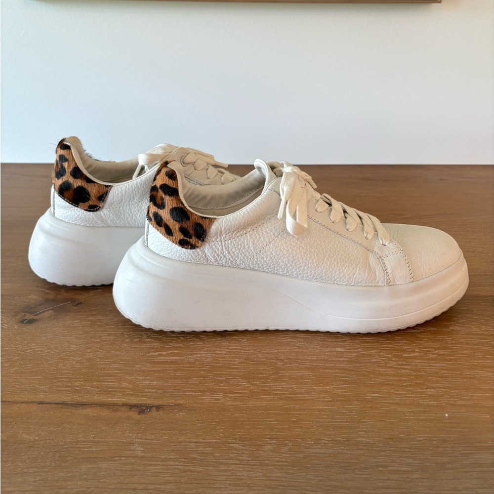 ZARA Cream Sneakers with Leopard Print Accent
